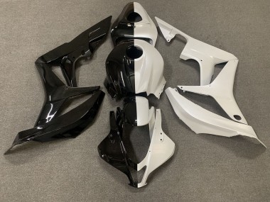2007-2008 Glänzendes Schwarz/Weiß-Split Honda CBR600RR Motorrad Verkleidung
